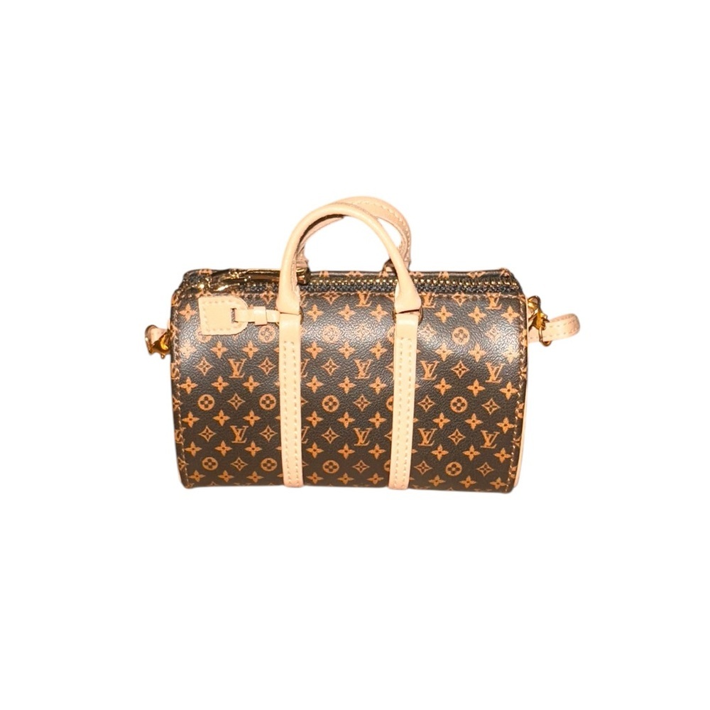 NEW LV Keychain Bag with Keyring​ - Picture 9 of 13